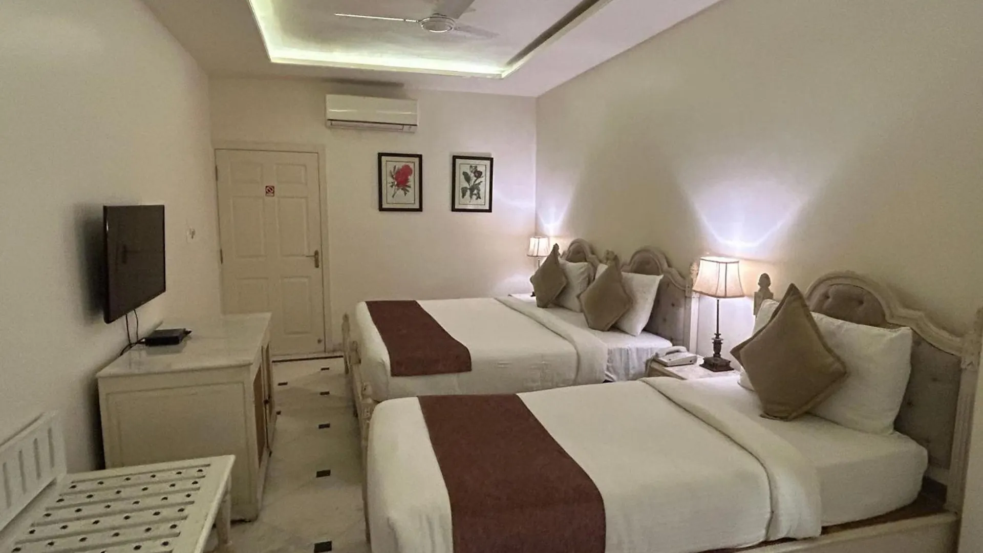 Moustache Select Udaipur Hotell